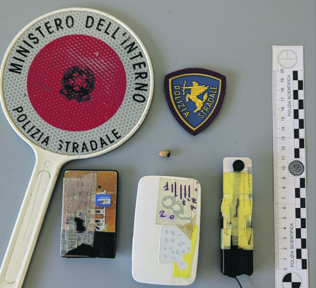 Chieti, molisano tenta di “imbrogliare” all’esame della patente