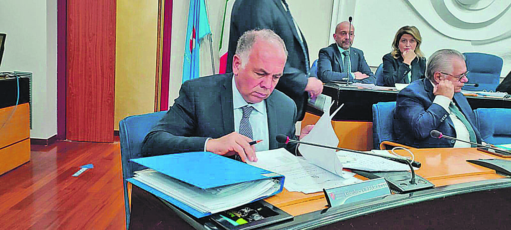 Da gennaio aumenta l’Irpef, «impegno preso col Mef»