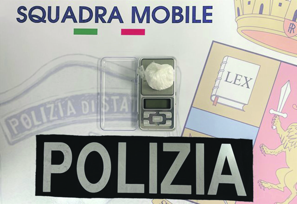 Da Campobasso a Foggia per rifornirsi di droga, arrestati