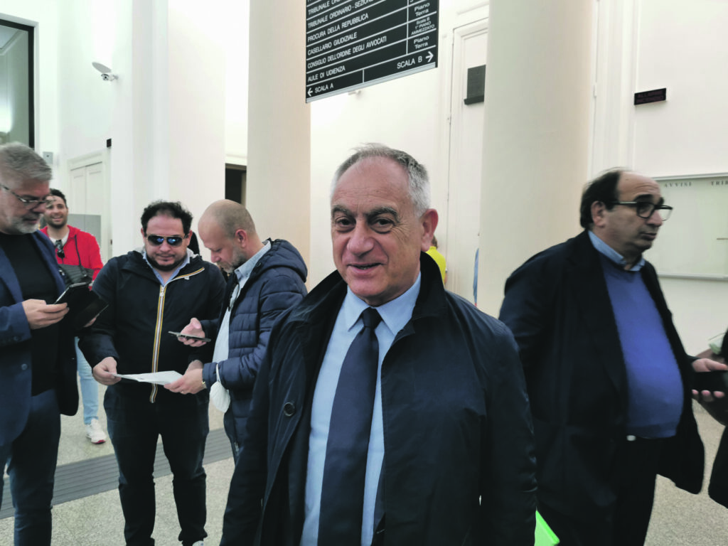 Raccordo con l’Aula e i tavoli romani, Niro sottosegretario