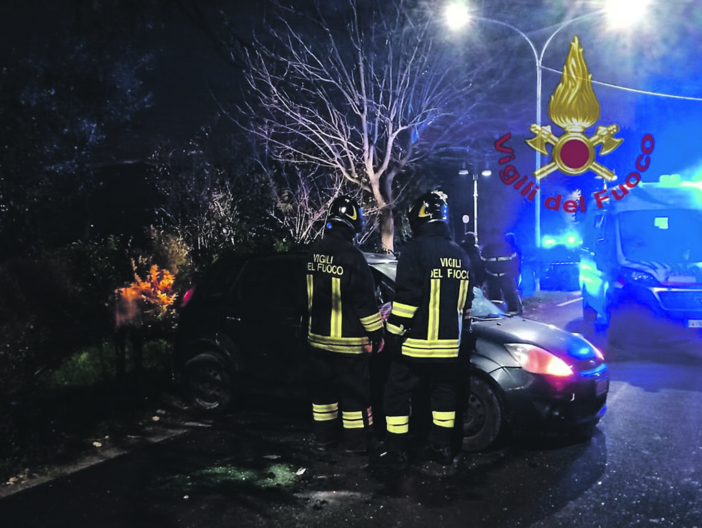 Incidente a Cercepiccola, perde il controllo e si ribalta con l’auto: muore un uomo di 63 anni