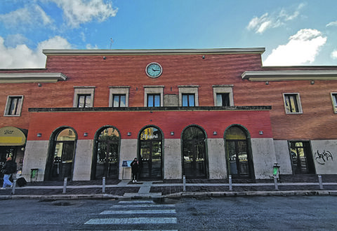 Campobasso senza treno da dieci anni, il pasticciaccio approda in Parlamento