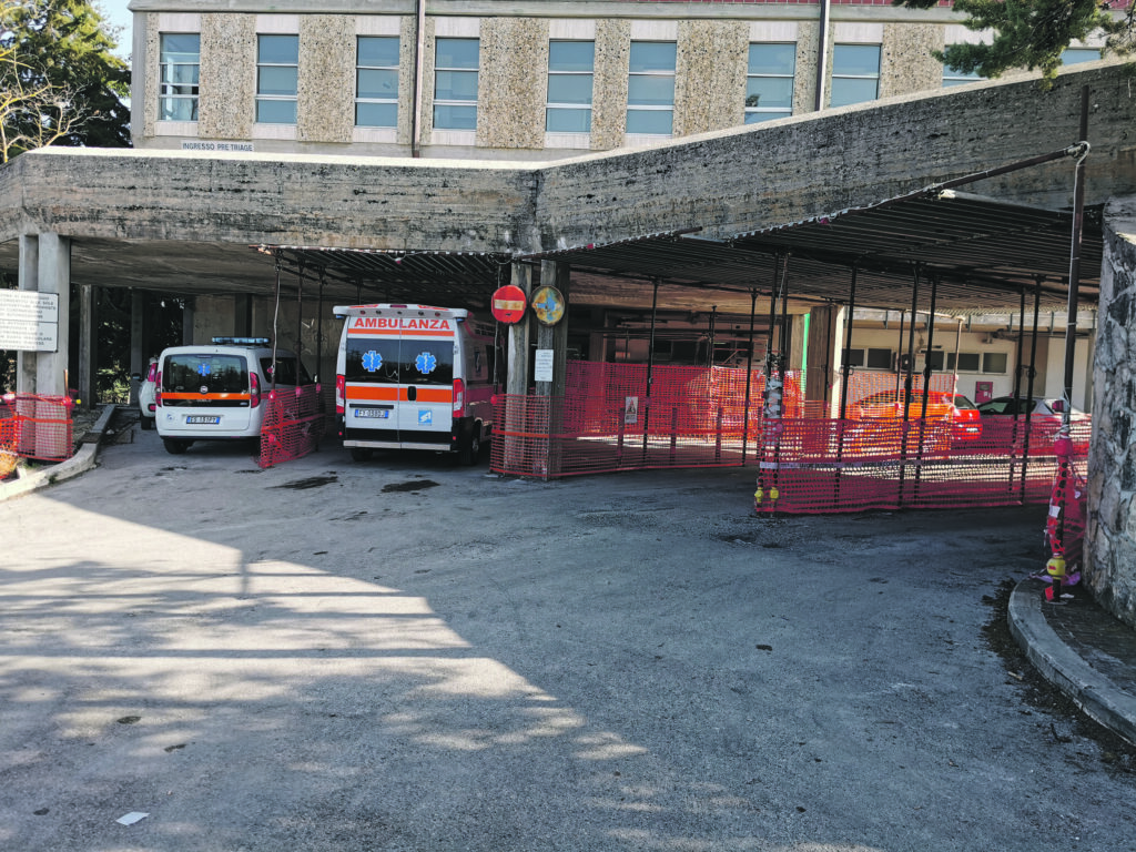 Ambulanza ‘bloccata’ dalla neve, chieste verifiche alla Procura