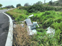 Elettrodomestici, pneumatici e scarti edili: la piaga dell’abbandono è ‘dura a morire’