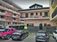 Fa benzina con la carta carburante del Comune, sindaco indagato