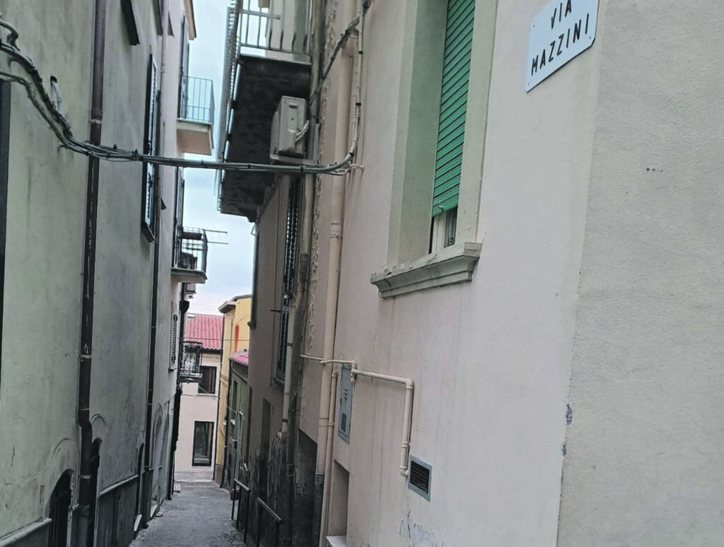 Montenero. La scippatrice “seriale” aggredisce una 85enne