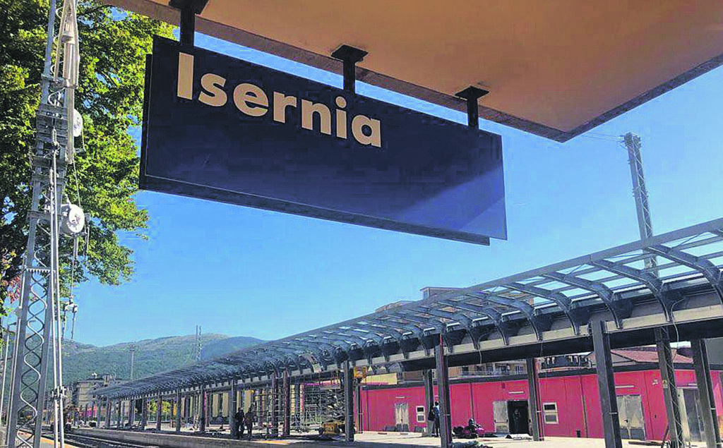 Eppur si muove: finalmente  tornano i treni in stazione