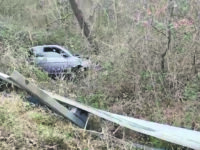 Incidente sulla Bifernina: sfonda il guardrail e finisce in una scarpata, miracolata