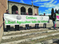 I trattori ‘invadono’ Roma: «La politica deve difenderci»