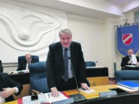 Trasporto terreno di scontro, in Aula va in scena il match da ex sindaci Roberti-Gravina