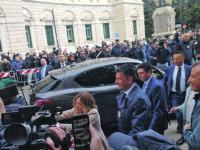 Tappa al sit-in Unilever prima di ripartire, «voglio che lavoriate, faremo il possibile»
