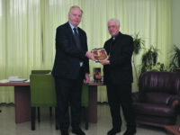 Campobasso, il vescovo Colaianni incontra gli agenti dei via Tiberio