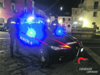 Aggredisce la compagna e i carabinieri, 28enne di Vinchiaturo in manette