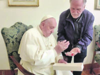 «Aprite le porte del vostro cuore alla Madonna», videomessaggio del Papa per il pellegrinaggio di Fatima