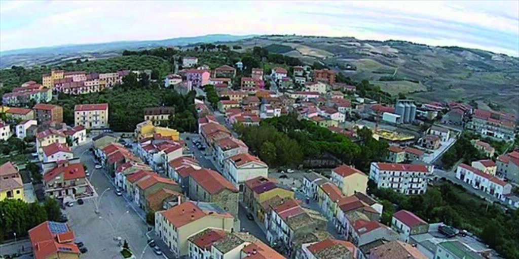 Rotello. Ladri nelle abitazioni, poi sparano per fuggire