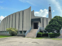 Isernia. Rabbia e dolore: simboli nazisti e atti vandalici davanti alla chiesa dell’Assunta