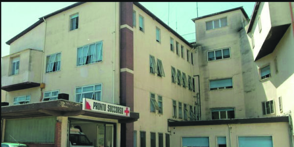 Tragedia a Montenero Val Cocchiara, muore dopo la puntura di un calabrone