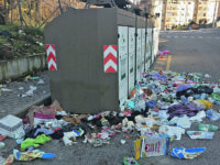 Campobasso. ‘Mare’ di rifiuti in via Quircio, Cretella: «Non è questione di metodo ma di civiltà»