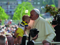 La visita nel 2014. Cinque tappe di luce, Molise al centro del mondo per un giorno