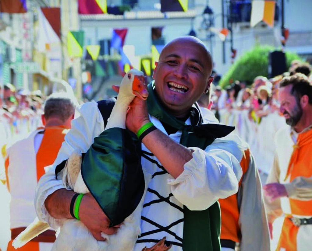 Il Palio delle Oche si terrà domani, organizzatori invitano gli animalisti