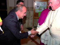 La ‘carezza’ del Pontefice: l’incontro a Castelpetroso con la famiglia Ricci