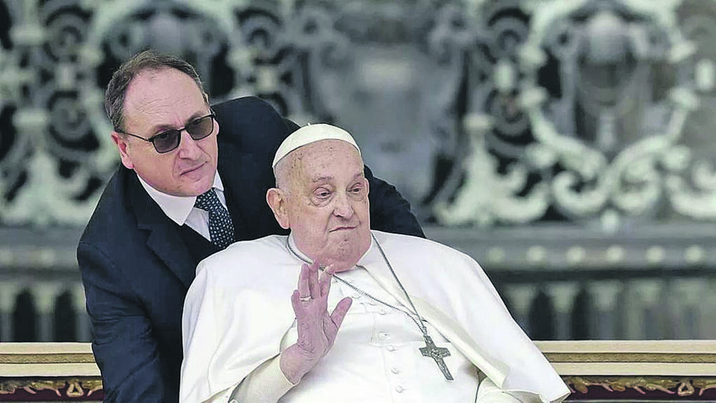 Giorni di lutto nazionale, sabato l’addio al Papa