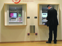 BANCA SPORTELLO BANCOMAT ASSISTENZA FILIALE UNICREDIT PRELIEVO
