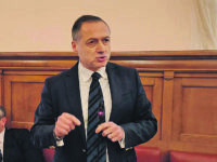 Nomine Sea, la guerra dei civici si sposta pure sui social e nel mirino finisce Gravina