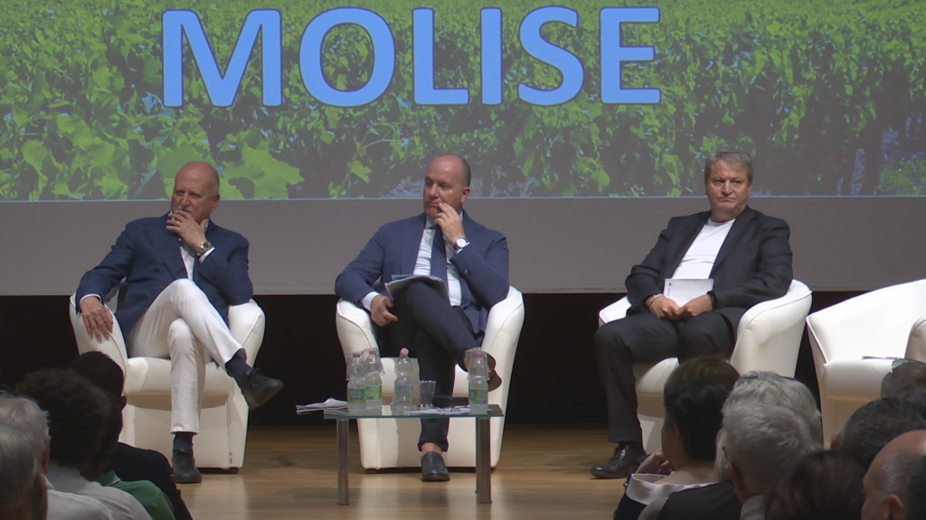 Due anni di governo Meloni, «l’agricoltura ora è trainante»