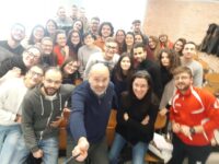 L’addio degli studenti al prof Capobianco: non lo dimenticheremo mai