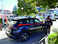 Ladri in trappola: li aspettano i Carabinieri sul portone