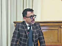 Il centrodestra in stallo attende le mosse di Roma