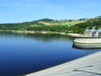 I pugliesi voglio l’acqua ma litigano sui soldi per il tubone