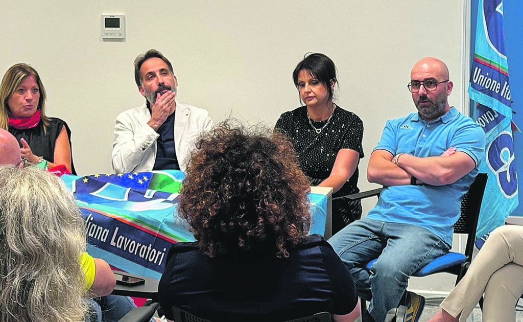 Responsible, vertice rinviato. Spiragli per gli addetti alle pulizie