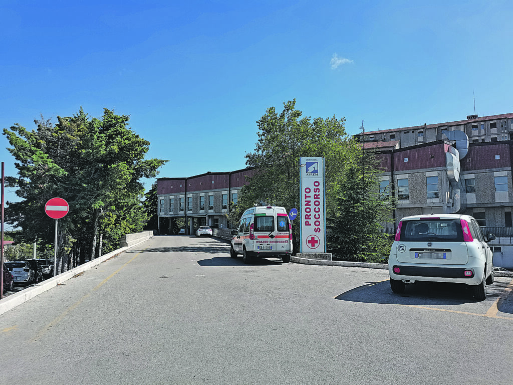 Letti e ricoveri, il blitz del medico ha acceso i riflettori sulle falle: è tempo di abbattere i privilegi