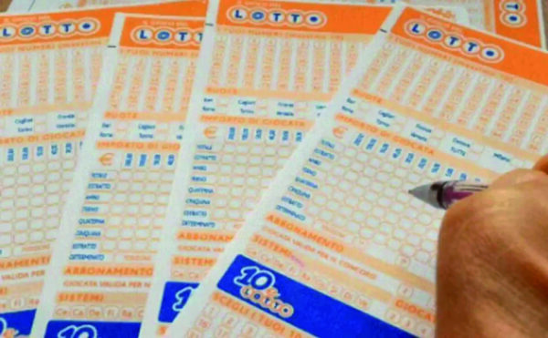 Lotto, colpo da oltre 31mila euro nel punto vendita di Piazza Cuoco