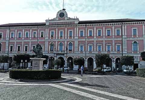 Campobasso, attivo il nuovo canale WhatsApp del Comune