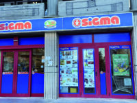 Rapina al Sigma: uomo armato fugge con la cassa