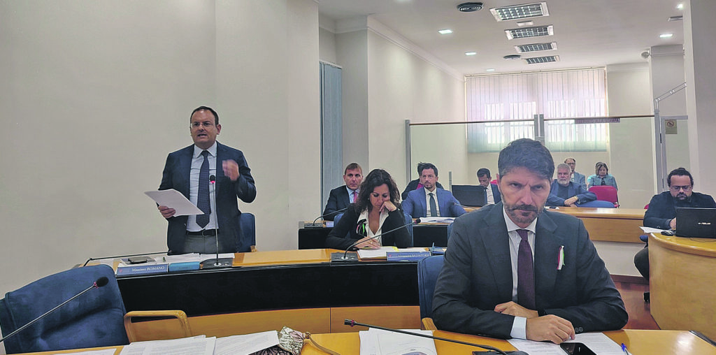 Ps nel caos, letti nei reparti: il dg Asrem va in Procura