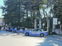 Mette a segno un furto e prova il bis, denunciato dalla Polizia