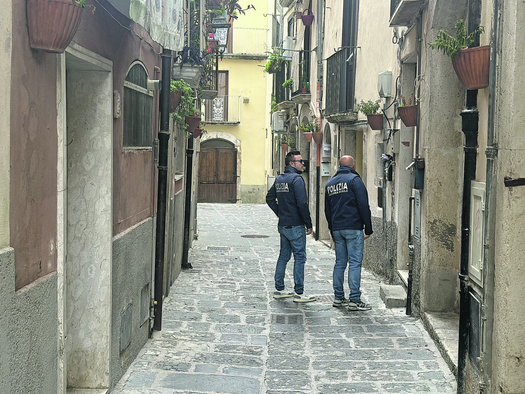 Droga nel centro storico, la Polizia arresta il “rifornitore” dei pusher