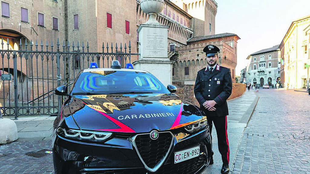 Eroe molisano a Ferrara, salva una donna dal fossato del Castello Estense
