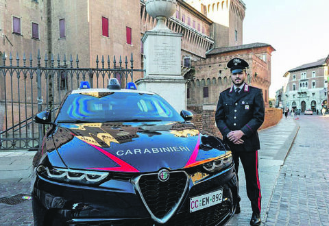 Eroe molisano a Ferrara, salva una donna dal fossato del Castello Estense
