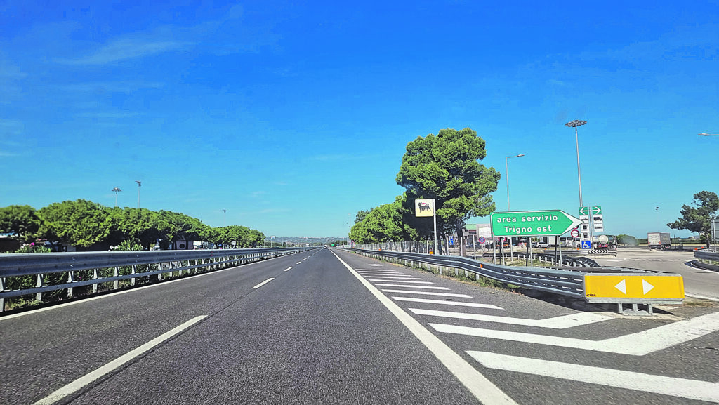 Maxi sequestro: sorpreso con dieci chili di hashish sull’A14