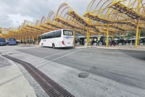 Stipendi in ritardo e bando, continua la protesta del Tpl