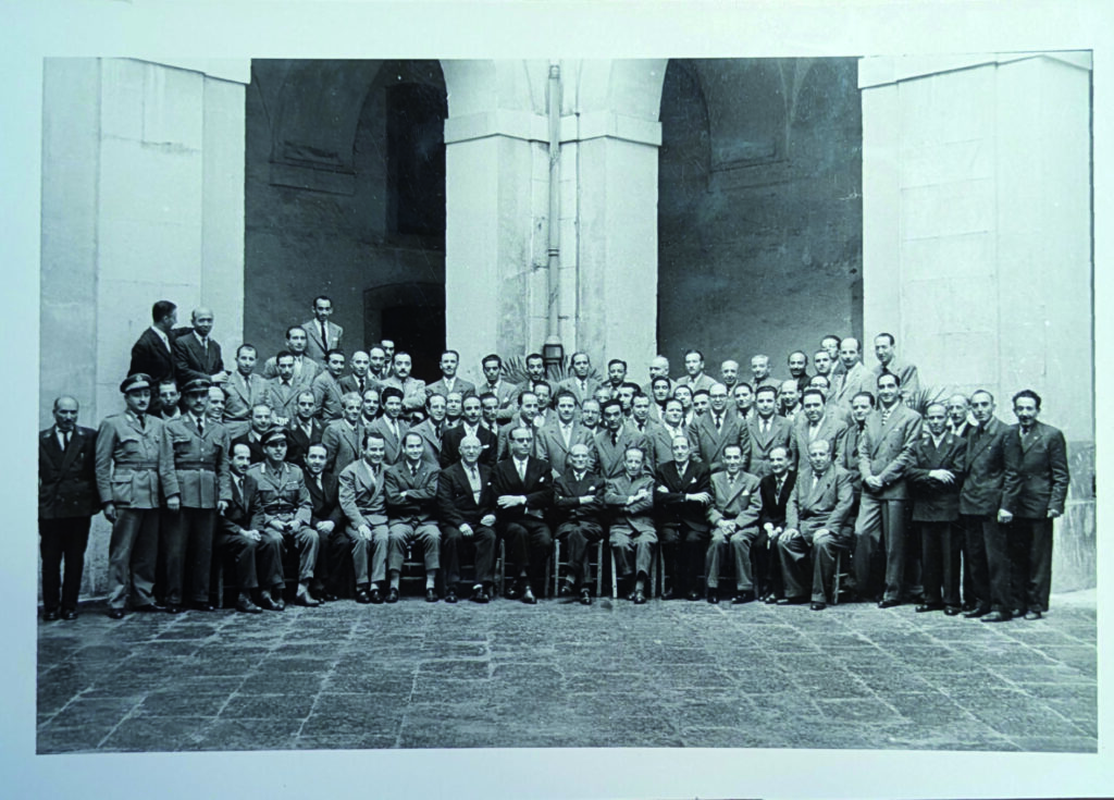 Due epoche a confronto al servizio della comunità, la Prefettura ieri e oggi