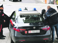 Blitz di Natale, smantellata piazza di spaccio di coca e crack