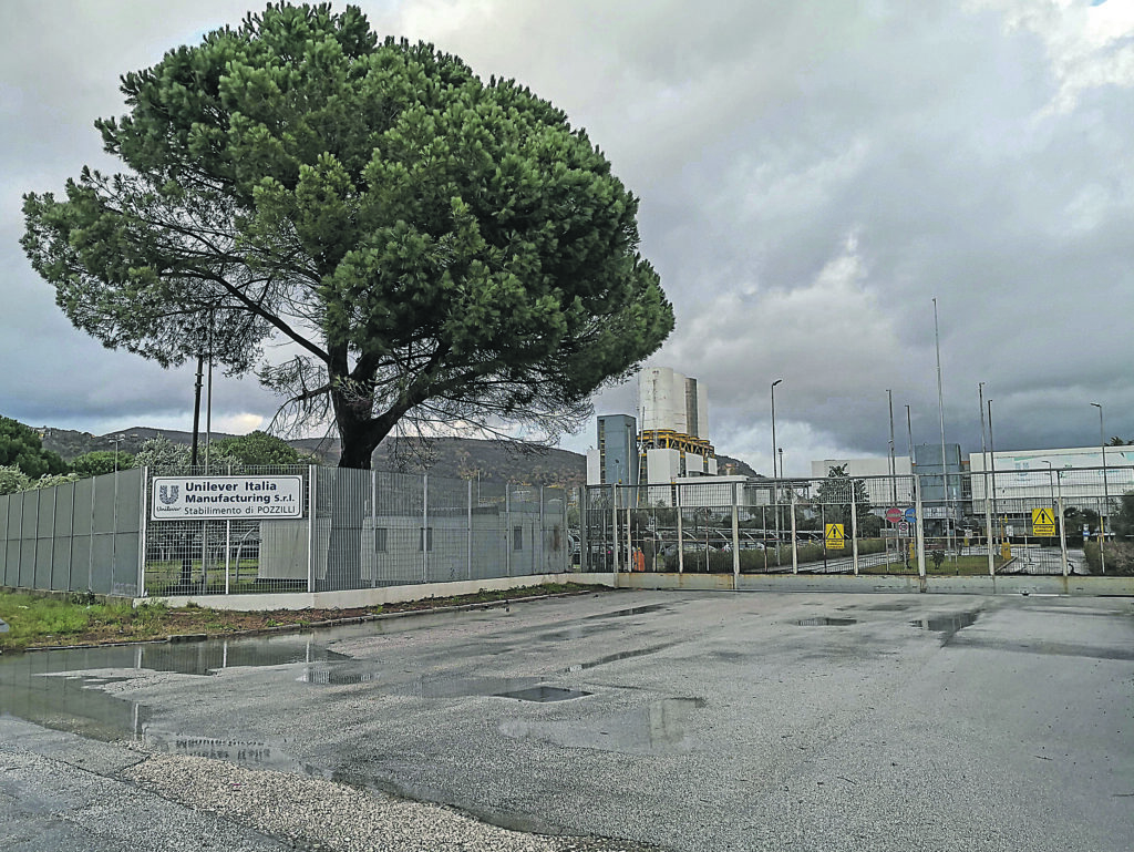 Ex Unilever, arriva la doccia fredda: 58 licenziamenti