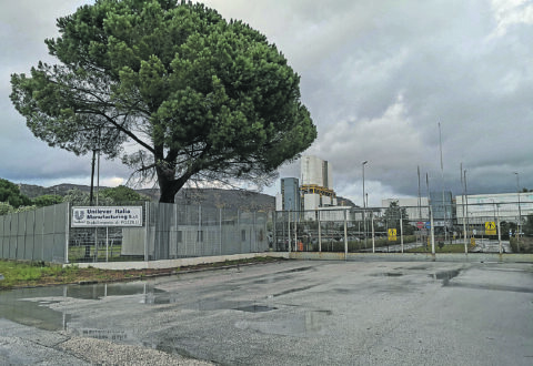 Ex Unilever, arriva la doccia fredda: 58 licenziamenti