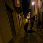 Baby gang pesta 14enne, il video sconvolge il paese